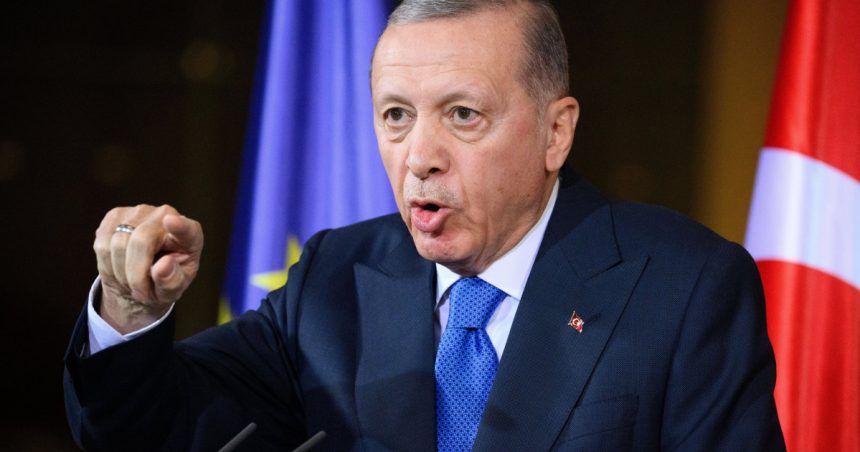Erdogan atenționează că forțele armate turce vor persista în ofensiva împotriva kurzilor în Irak și Siria. 1 erdogan avertizeaza ca armata turca va continua atacurile impotriva kurzilor in irak si siria 6721c00fa6dbd