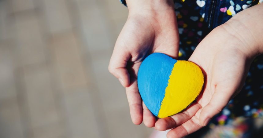 femeie acuzata de neglijenta in crimeea pentru ca fiica ei de 10 ani a discreditat armata rusa cu un emoji pro ucraina 672268b9ab10c