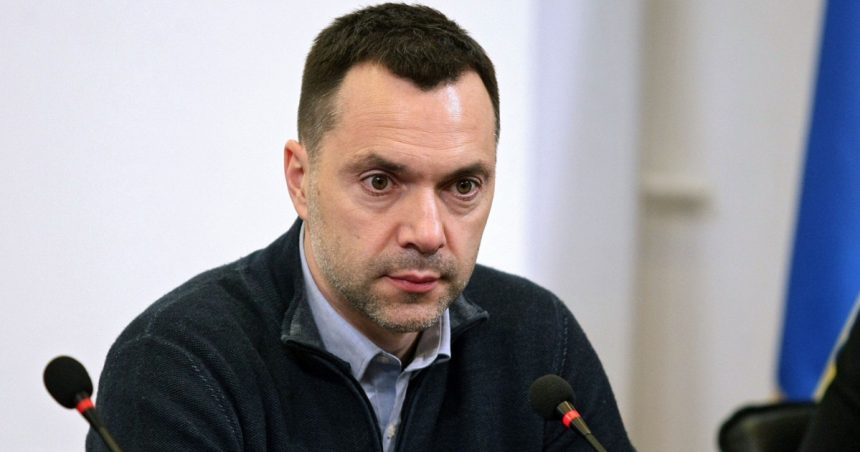 Fost consilier prezidențial din Kiev avertizează: „Moldova ar putea deveni un punct de lansare pentru atacurile Rusiei asupra României” 1 fost consilier prezidential de la kiev moldova risca sa fie transformata intr un cap de pod de unde rusia sa atace romania 6721f83975b12