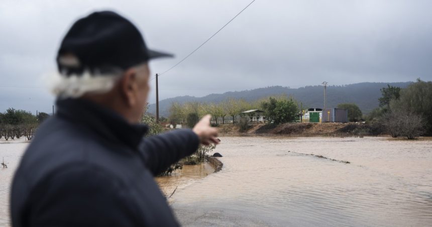 galerie foto in fata mea se deschidea o prapastie moartea marturiile celor ce au supravietuit inundatiilor din spania 67221459f0cbc