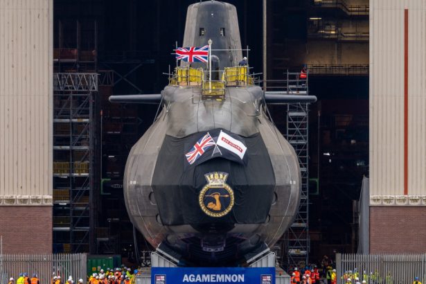 incendiu urias la santierul naval unde se construiesc submarine nucleare pentru marea britanie doua persoane au ajuns la spital 6721f13af300e