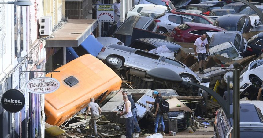 video ce sunt dana picatura rece si furtuna in v care au provocat inundatiile catastrofale din spania 67228be129fca
