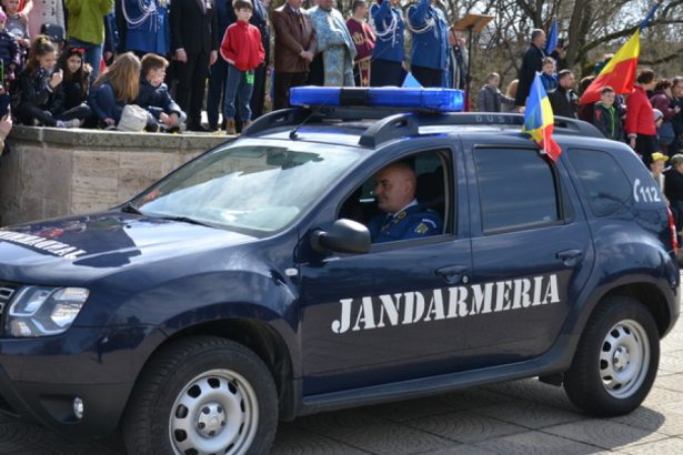 video perchezitii la sediul jandarmeriei bihor subofiteri banuiti de frauda cu certificate medicale cu ce scop falsificau documentele 6721292a783dd