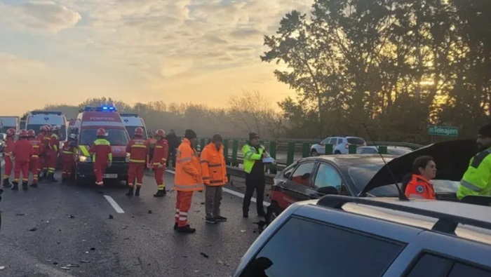 Accident cu trei decese și mai multe victime pe DN 2, printre care doi copii răniți. 1 accident cu trei morti si mai multe victime pe dn 2 printre raniti doi copii 674973c16cc72