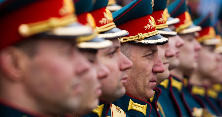 Al optulea general rus a decedat în Ucraina în circumstanțe „neclare”. Acesta fusese acuzat de torturarea subordonaților săi și de furtul soldelor acestora. 1 al optulea general rus a murit in ucraina in conditii neclarificate el fusese acuzat ca isi tortura subordonatii si le fura soldele 672dc7e844a79
