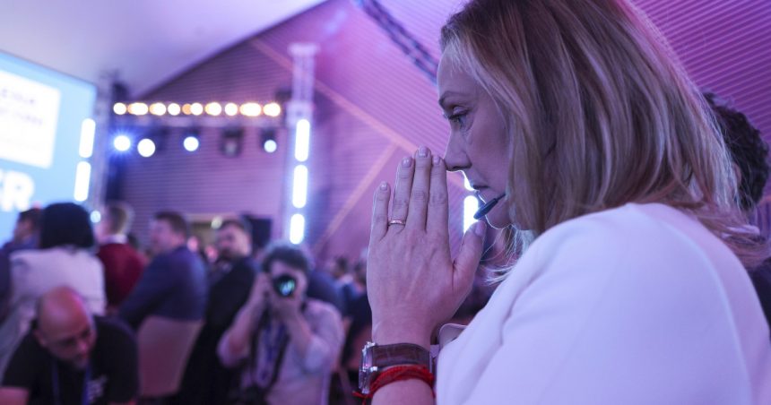 Alegeri prezidențiale 2024: Parcursul fostei jurnaliste Elena Lasconi de la Primăria Câmpulung până la candidatura pentru Cotroceni 1 alegeri prezidentiale 2024 cum a ajuns fosta jurnalista elena lasconi de la primaria campulung in cursa pentru cotroceni 6733220847915