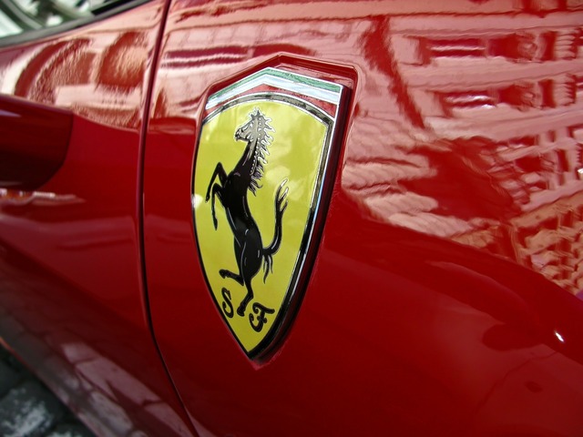 amenintarile cu tarife ale lui trump i au zguduit pe gigantii auto din europa dar ferrari pare neafectat 674989a32da3c