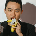 antreprenorul chinez a mancat banana lipita de perete pentru care a platit peste sase milioane de dolari la licitatie ce a declarat 6749d5adb04ca
