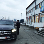 bolid de lux cautat de politistii francezi descoperit in portul constanta urma sa fie trimis in turcia 674ac8c4671f8
