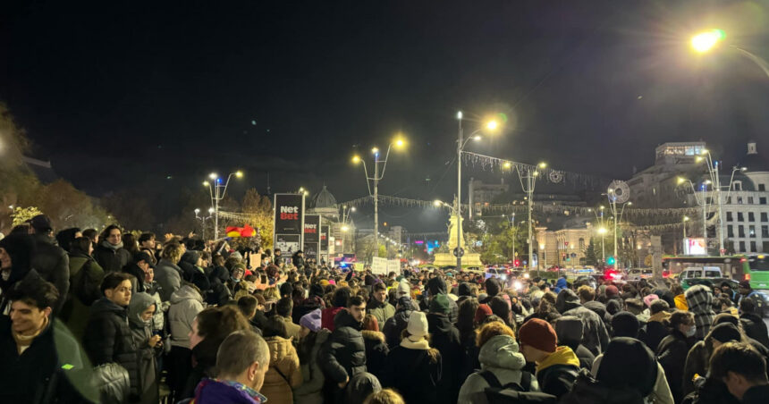 calin georgescu este contestat in piata universitatii nu votati un dictator 6744f54a35292