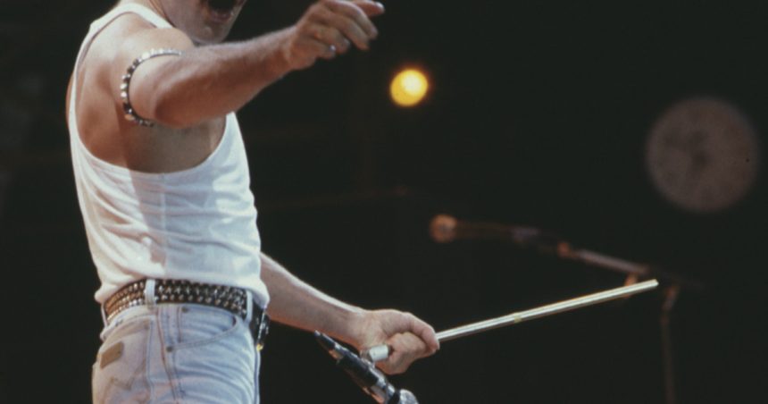 celebritatile care fac sute de milioane de dolari dupa moarte freddie mercury si elvis presley in top 67263158a5893