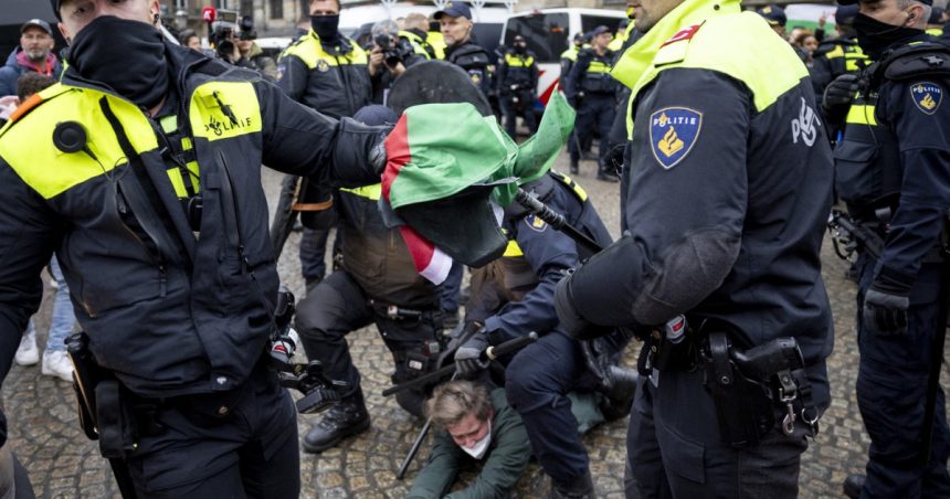 cum au fost alimentate violentele de pe strazile din amsterdam inca nu cred ca am ajuns la punctul de fierbere 6737a791e3ddd