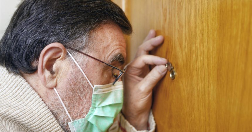 Cum pandemia de COVID continuă să ne rețină în case, deși s-a încheiat. Studiile arată că petrecem cu o oră mai puțin afară decât înainte. 1 cum continua sa ne tina in case pandemia de covid desi ea s a terminat studiile spun ca stam afara cu o ora mai putin decat inainte 672460d0c91de