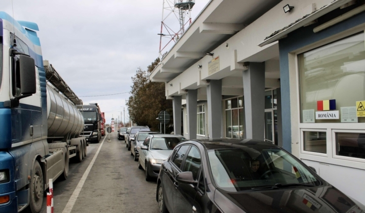Depistat la frontiera Vama Veche conducând un autoturism cu permis de conducere falsificat 1 depistat la frontiera vama veche conducand un autoturism cu permis de conducere fals 6745d1cfa6c8c