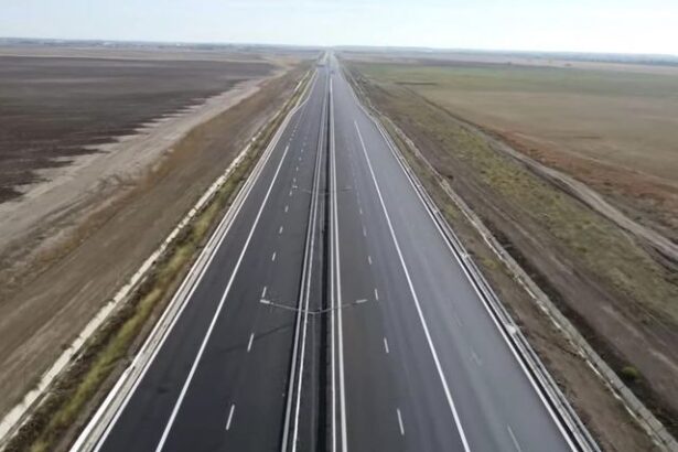 documentatia pentru licitatia lucrarilor de proiectare si executie a drumului expres bacau piatra neamt de 51 kilometri a fost transmisa la agentia nationala pentru achizitii publice contractul est 674899c45fd1b