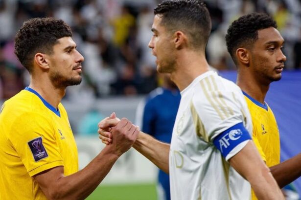foto florinel coman a scris doar doua cuvinte dupa ce cristiano ronaldo a sters pe jos cu al gharafa 6745e79256b40