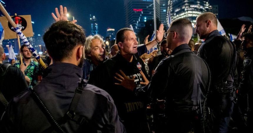 galerie foto proteste in israel dupa ce netanyahu l a demis pe ministrul apararii motivele dezacordului dintre premierul israelian si yoav gallant 672b16cc54b4f
