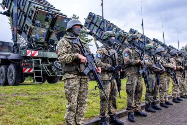 germania a terminat instruirea celui de al patrulea echipaj ucrainean de rachete patriot totusi berlinul a furnizat doar trei sisteme 672b9c3ac6614