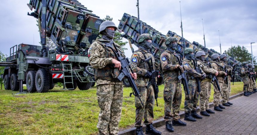 germania a terminat instruirea celui de al patrulea echipaj ucrainean de rachete patriot totusi berlinul a furnizat doar trei sisteme 672b9c3ac6614