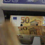 guvernul a respins toate ofertele bancilor considerate neacceptabile la licitatia de obligatiuni pentru finantarea deficitului 673b820dce4ad
