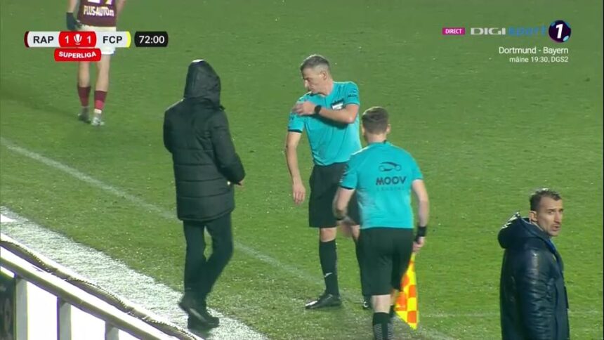 Arbitrul din Rapid - Petrolul s-a accidentat și a fost înlocuit. 1 incredibil arbitrul din rapid petrolul s a accidentat si a fost schimbat 674a256c000ab