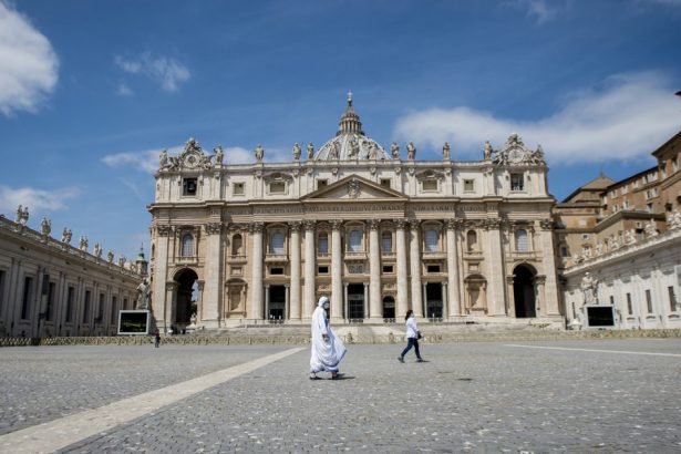 israelul si vaticanul sunt implicate intr un scandal de piraterie informatica mana dreapta a lui putin este pe lista tintelor 6725bbb15419e