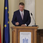 klaus iohannis a oferit sute de decoratii si medalii si a ridicat in grad peste 100 de generali sri sie spp sts si mapn 674a9d4520881