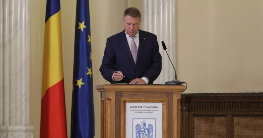 klaus iohannis a oferit sute de decoratii si medalii si a ridicat in grad peste 100 de generali sri sie spp sts si mapn 674a9d4520881