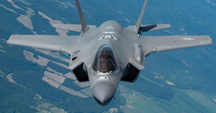 klaus iohannis a promulgat legea privind achizitionarea a 32 de avioane f 35 673721fe94f31