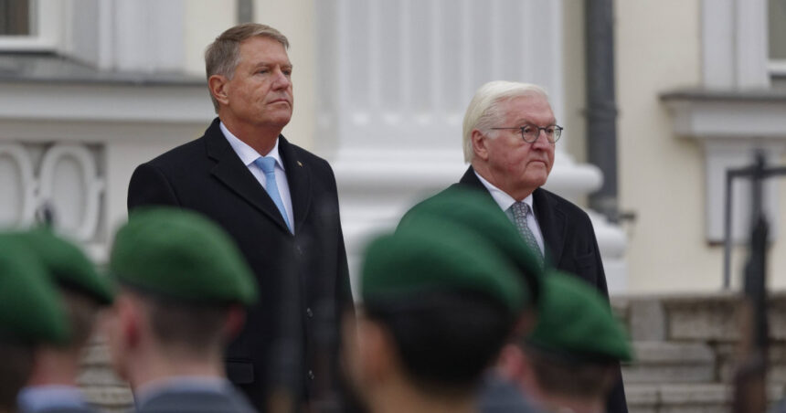 Klaus Iohannis întâmpinat de președintele german: România și Germania vor continua să susțină Ucraina împotriva Rusiei. 1 klaus iohannis primit de presedintele german romania si germania vor continua sa sprijine ucraina in fata rusiei 6738dee76aa2d