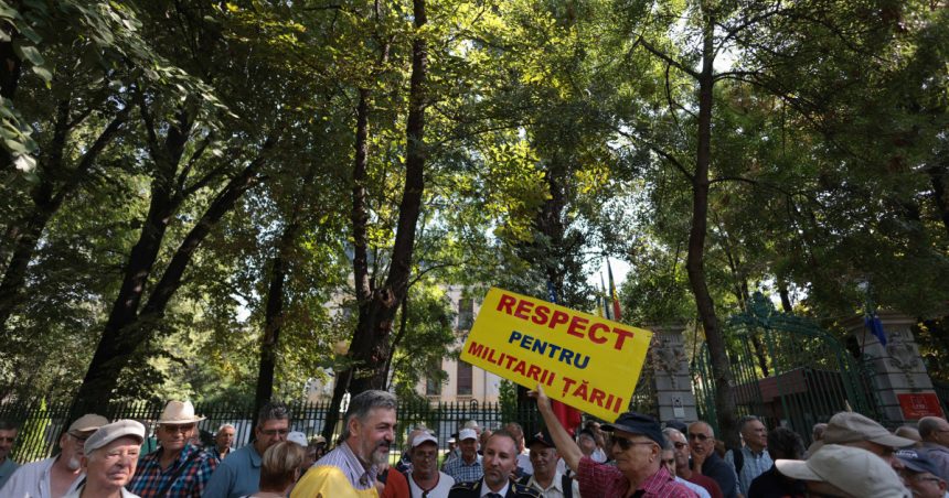 Contestația Avocatului Poporului privind legea pensiilor militare a fost depusă la Curtea Constituțională. 1 legea pensiilor militare a fost contestata la curtea constitutionala de avocatul poporului 672cd198ecd71