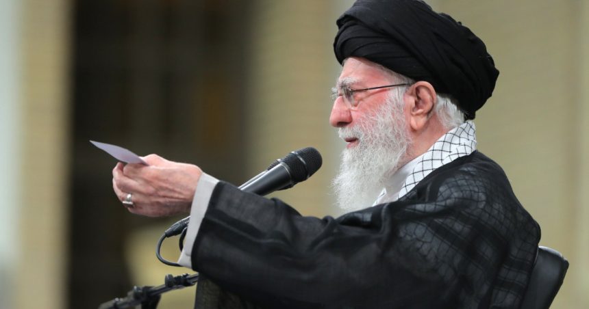Liderul suprem al Iranului avertizează Israelul și SUA că se vor confrunta cu un „răspuns zdrobitor”. Amenințarea lui Ali Khamenei 1 liderul suprem al iranului ameninta israelul si sua ca vor primi un raspuns zdrobitor amenintarea lui ali khamenei 67262c32006e8