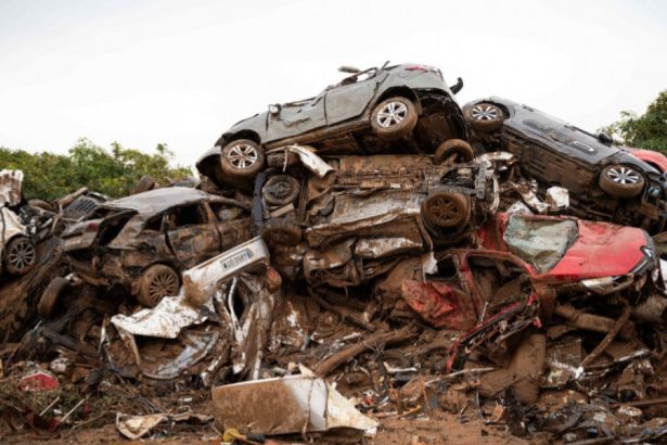 mae confirma decesul altor trei romani in urma inundatiilor din spania pana in prezent sunt sapte morti alti trei fiind disparuti 673042c26a64d