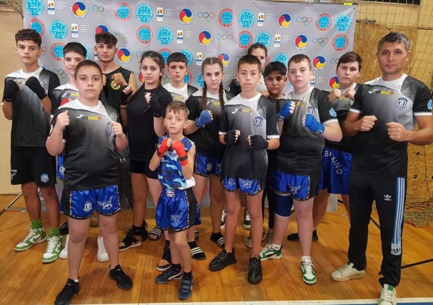 Medalii pentru sportivii de la CS Medgidia la competiția de Kickboxing din Pitești 1 medalii pentru sportivii de la cs medgidia la competitia de kickboxing de la pitesti 67464351c0523