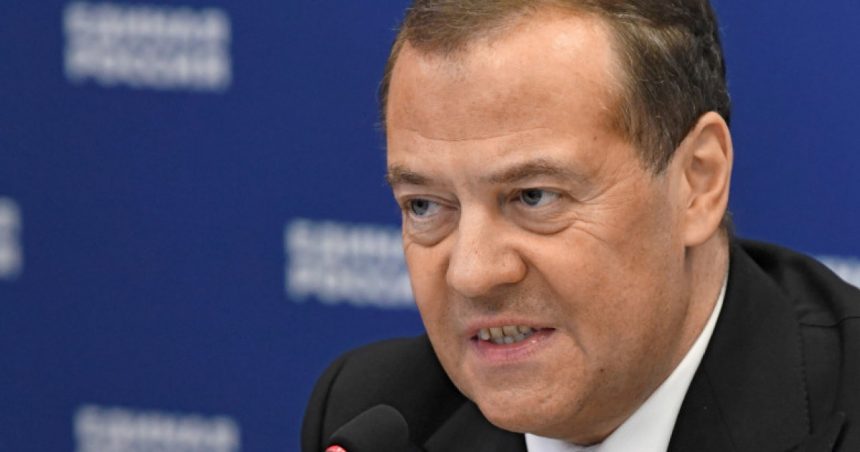 medvedev mesaj catre kamala si trump cea mai buna metoda de a i multumi este sa continuam sa distrugem regimul nazist de la kiev 67288d90b38ff