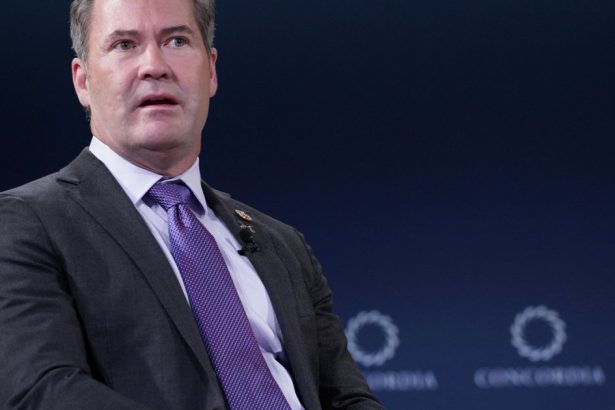 mike waltz fost membru al beretelor verzi ales de trump sa i fie consilier pentru securitate nationala 6732ec7df2fb7