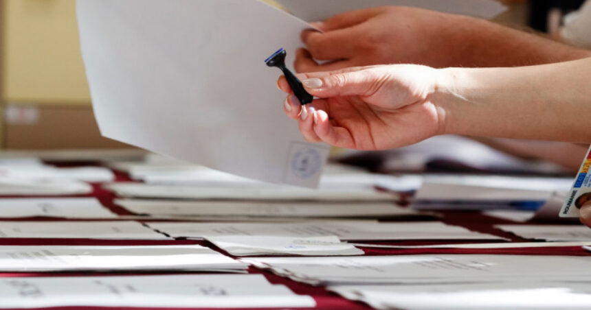news alert biroul electoral central da curs cererii ccr voturile de la primul tur al alegerilor prezidentiale vor fi renumarate 6748b7fc54674