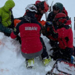 news alert doi turisti surprinsi de avalansa la balea lac i a adus si i a aruncat peste stanci in ce stare se afla 674b07a760418