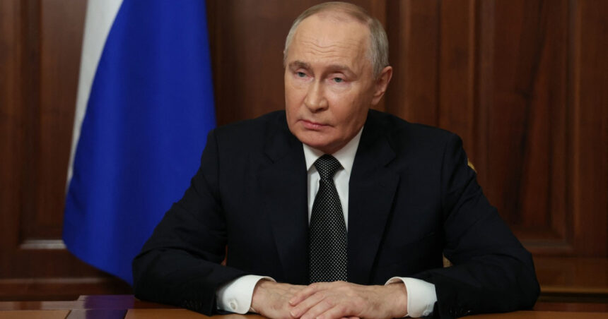 Alertă de știri: Putin a declarat că Rusia a atacat Ucraina cu o nouă rachetă, denumită Oreșnik. „În acest moment, nu există metode de apărare.” 1 news alert putin a anuntat ca rusia a lovit ucraina cu o noua racheta cu nume de cod oresnik in prezent nu exista modalitati de contracarare 673f869380e94