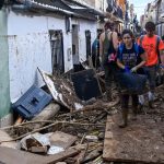 news alert sapte dintre cei 16 romani dati disparuti in spania sunt in siguranta numarul deceselor in urma furtunii catastrofale a urcat la 211 67267280b9c0b