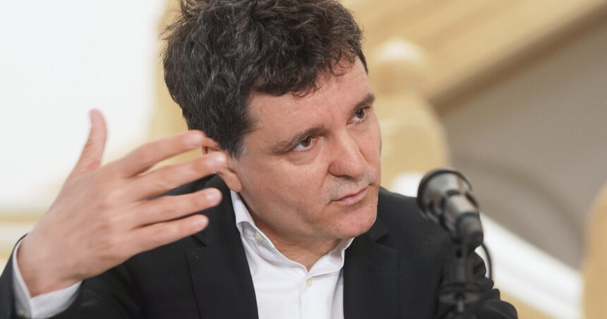 Nicuşor Dan, referitor la referendumul de duminică: „Vor fi stabilite niște normative de cost și va exista o echitate între locuitorii Bucureștiului” 1 nicusor dan despre referendumul de duminica vor exista niste normative de cost si va fi o echitate intre locuitorii bucurestiului 673de3a55256f
