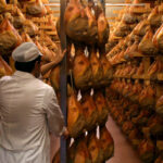 o traditie de sute de ani si un produs gastronomic simbol al italiei lovite de pesta porcina riscul de a ramane fara sunca de parma 673b1b1399aba