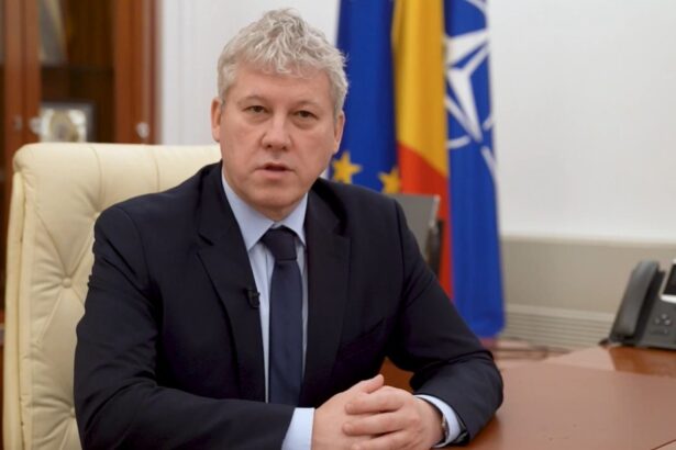predoiu mai videoconferinta cu ministrul de interne al ungariei pe tema schengen video 673de17f504aa