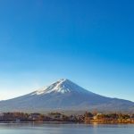 Prima ninsoare din acest an pe Muntele Fuji. Niciodată până acum nu a mai nins atât de târziu pe cel mai renumit munte al Japoniei. 3 prima zapada din acest an pe muntele fuji niciodata pana acum nu a mai nins atat de tarziu pe cel mai cunoscut munte al japoniei 672b1b4f4409a