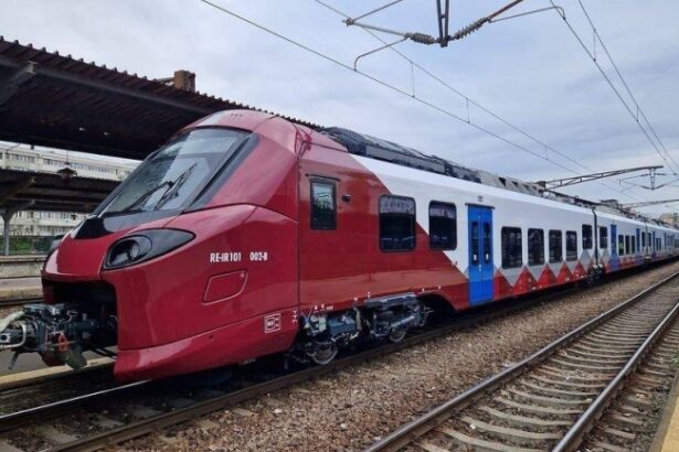primul tren electric nou intra in circulatie pe ruta bucuresti brasov 673d8b4c68db0