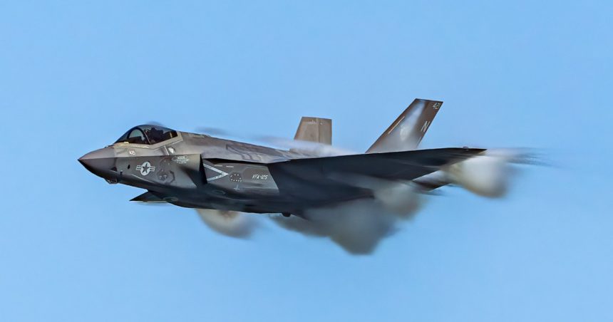 Proiectul de lege pentru achiziția a 32 de avioane F-35 a fost supus procedurii de urgență la vot în Camera Deputaților. 1 proiectul de lege privind achizitia a 32 de avioane f 35 a intrat in procedura de urgenta la vot in camera deputatilor 67337b0f26ff6
