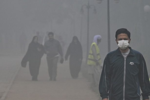 restrictii ca in pandemia de covid 19 din cauza poluarii in pakistan copiii sunt cei mai expusi la bolile generate de smog 673235b4597ee