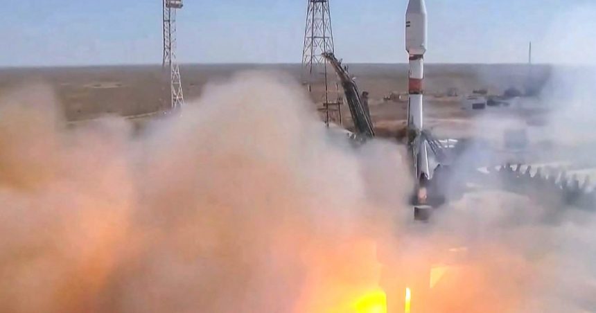 rusia a lansat o racheta soiuz cu peste 50 de sateliti la bord doi dintre acestia sunt ai iranului 6729e61955fb8