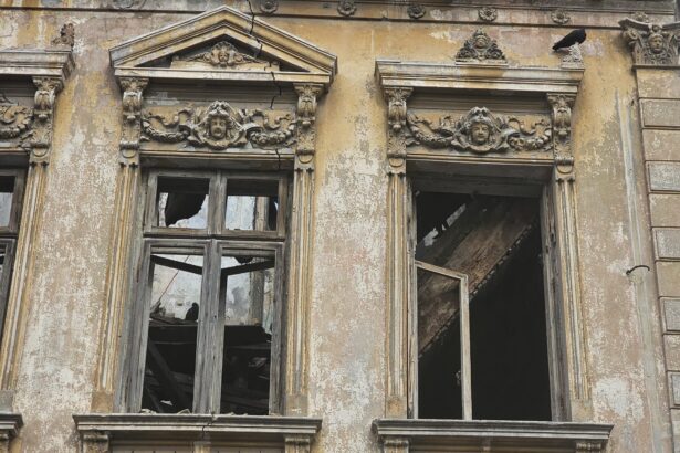 sanctiuni uriase pentru proprietarii cladirilor neingrijite din constanta peste 80 de imobile au fost supraimpozitate 6746f3156344a
