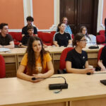 scrisoarea unei adolescente de 15 ani pentru adulti nu vreau sa ne vedeti ca pe o amenintare ci ca pe un pilon in viata voastra 673ddea312ee9